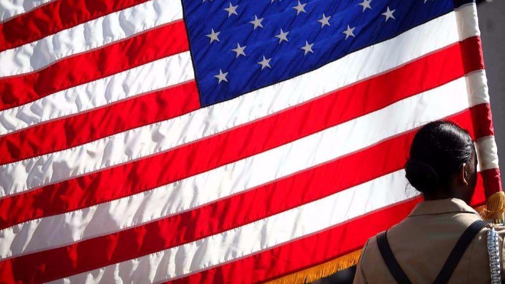 1023x575